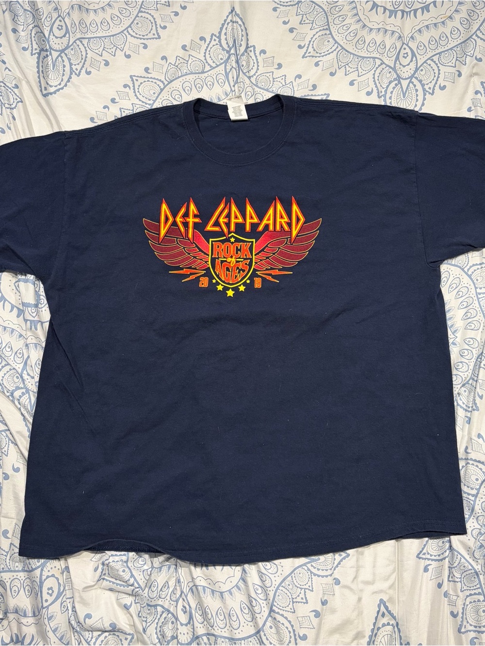 Def Leppard shirt